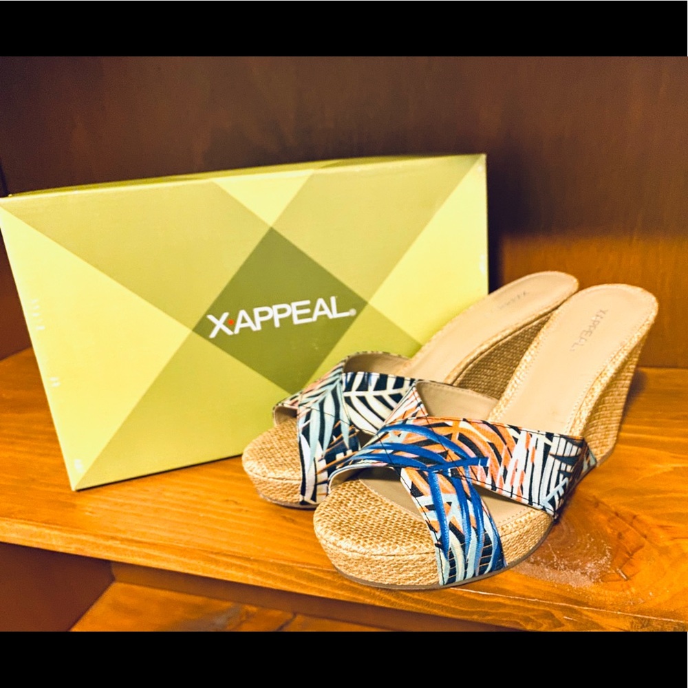 ✅Brand New: Xappeal step in wedge heel.👠